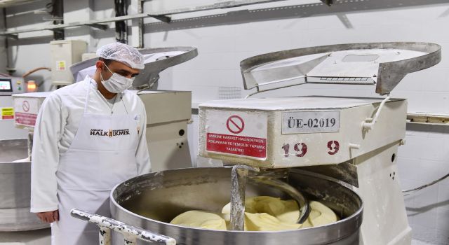 Ankara’da ekşi mayalı zerdeçallı ekmek üretimi başladı