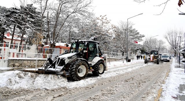 Malatya Belediyesi’nden kar seferberliği